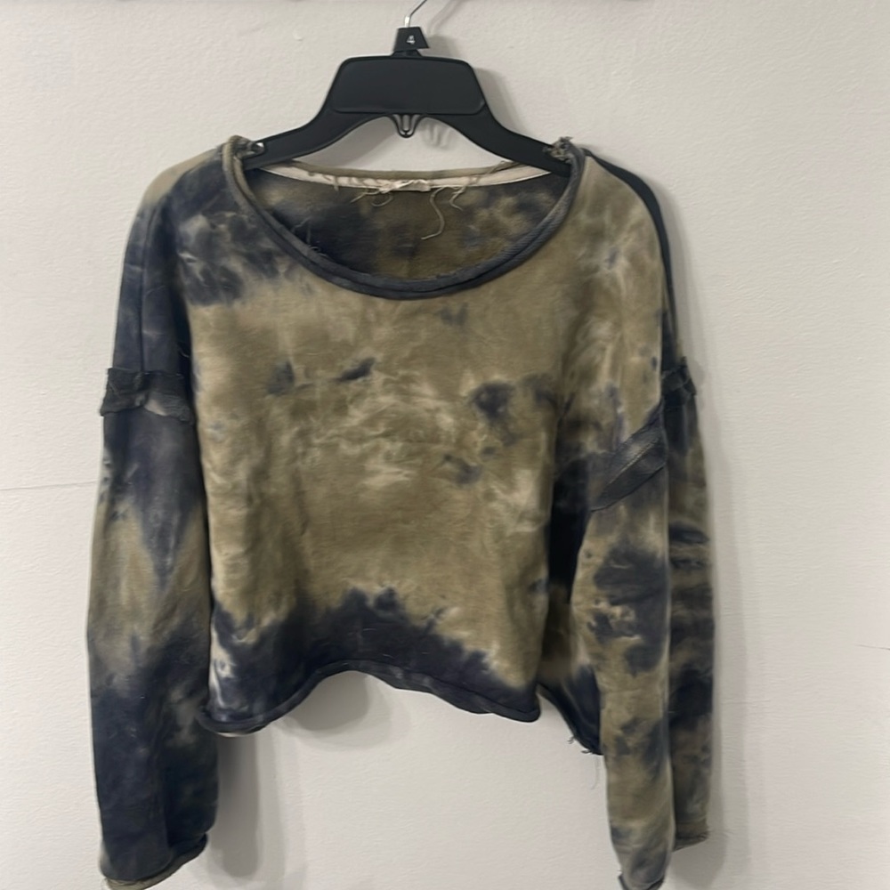 Tie dye crop top long sleeve